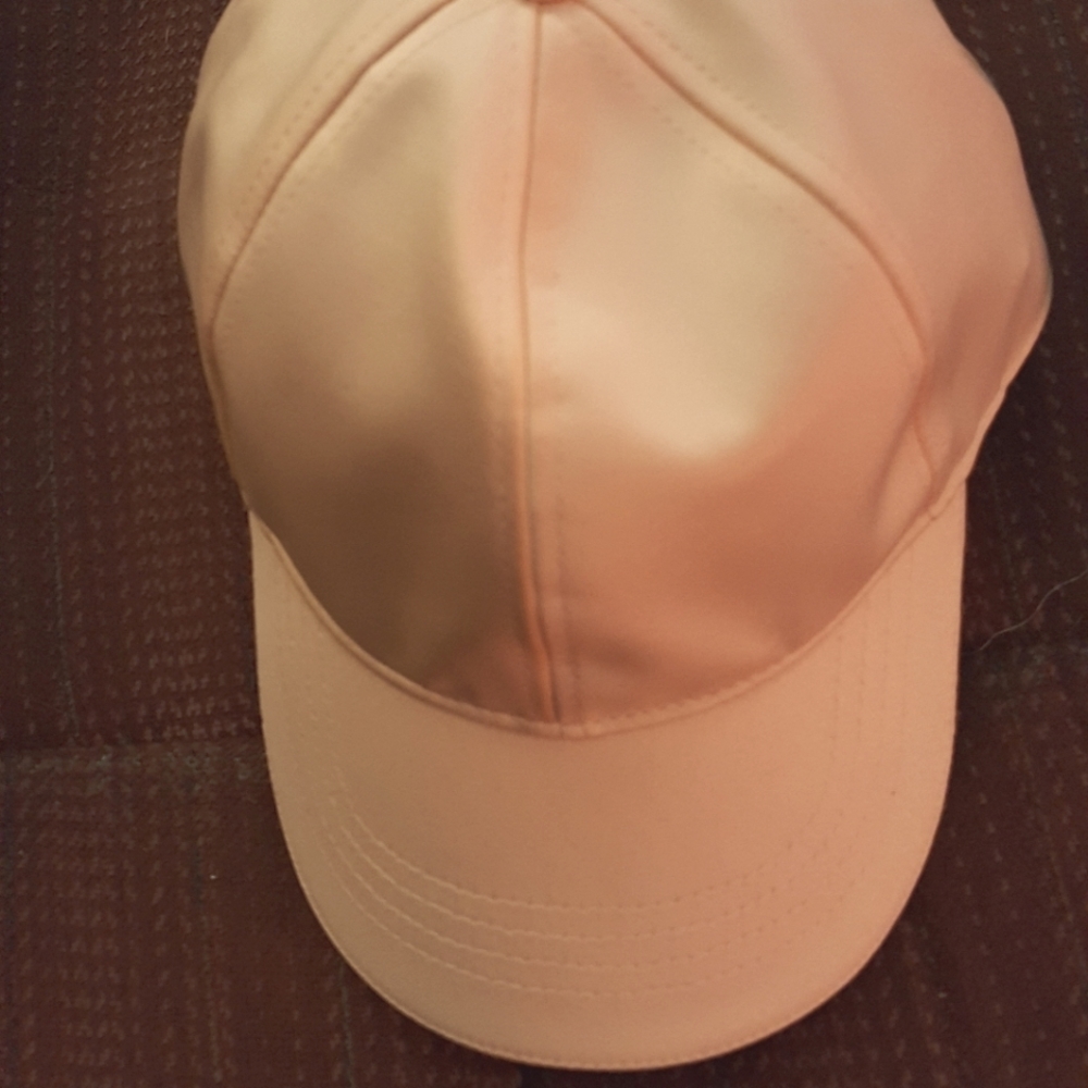 ponytail ball hat